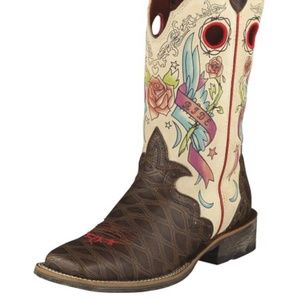 Looking for size 6.5 Ariat Fatbaby Rodeobaby Rocker